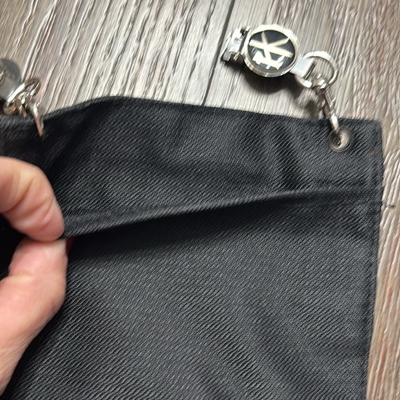 Hipklips black EUC - Picture 4 of 4